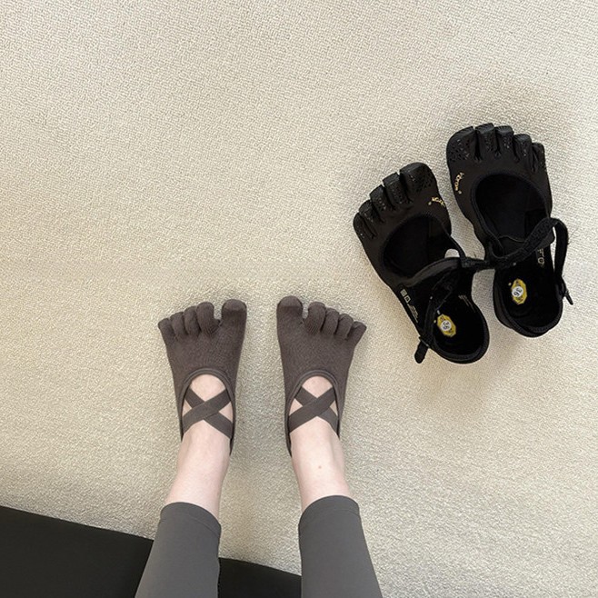 No Show Sock Women - Kadın Çapraz Askılı Beş Parmaklı Yoga